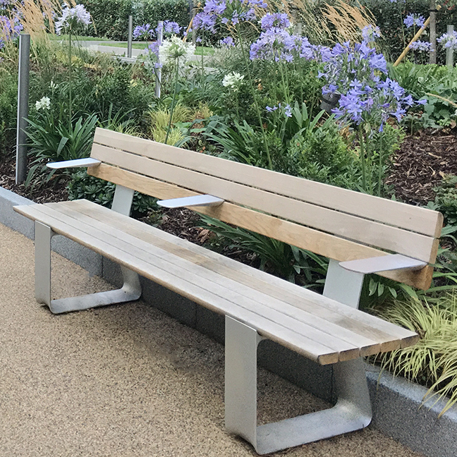 MultipliCITY Seat