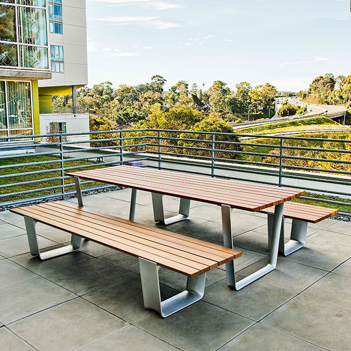 MultipliCITY Picnic Table