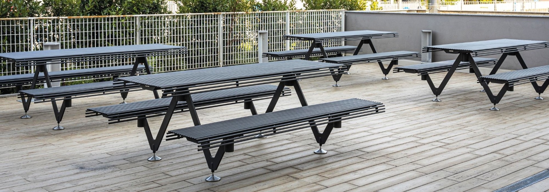 Air Picnic Table