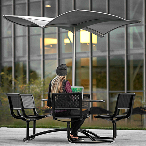 Mingle Picnic Table
