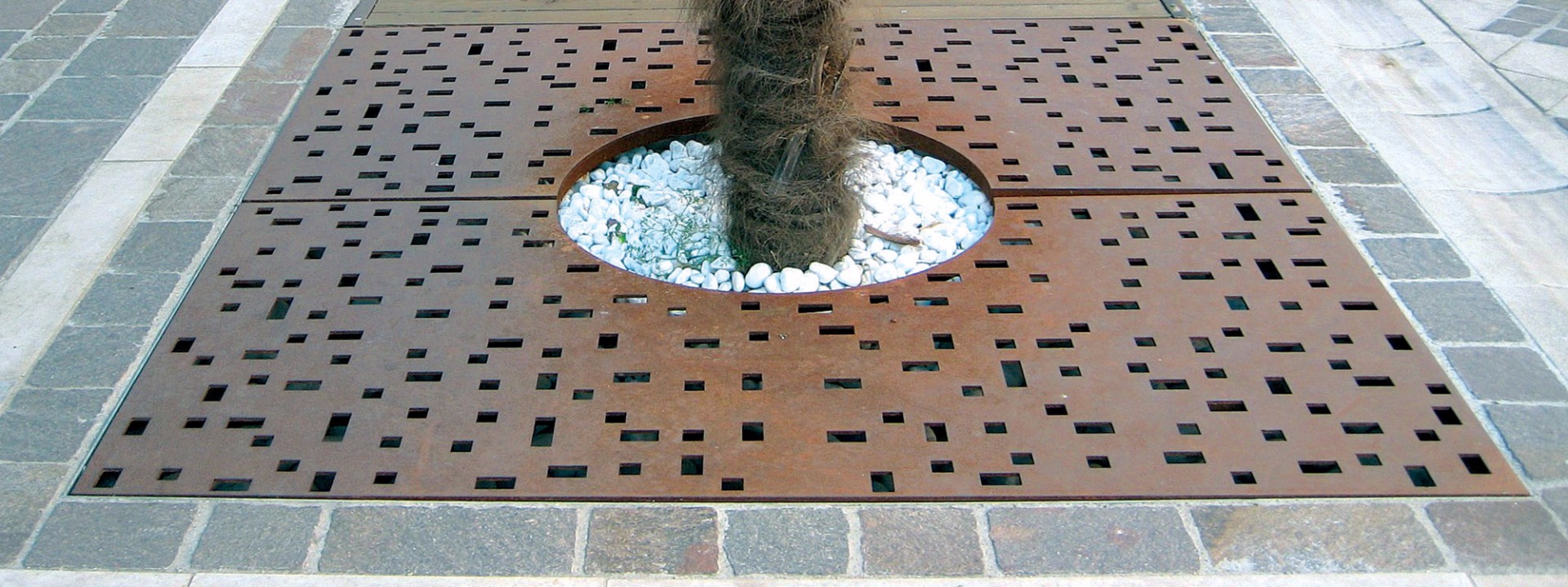 Stelo Tree Grille