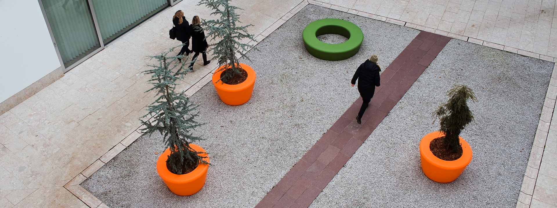 Loop Cone Planter